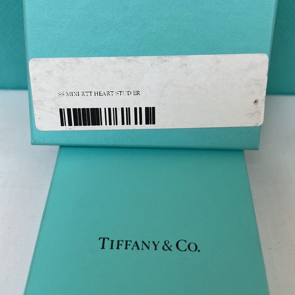 🔴Authentic TIFFANY & CO RTT Heart Stud Earrings 🔴 - Picture 8 of 8